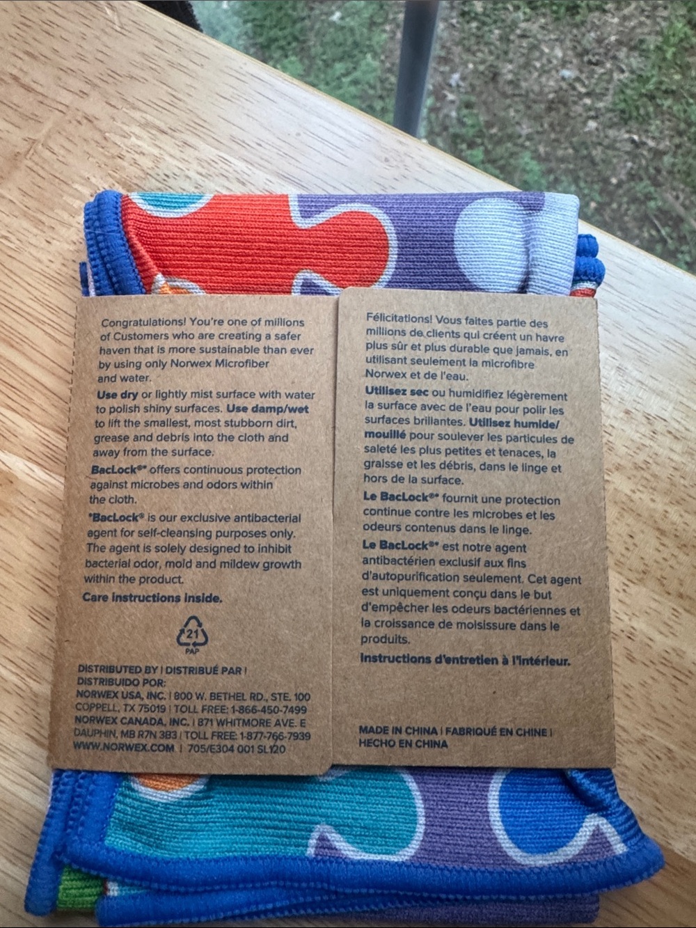Norwex Window Cloth in Bright Multi-Color Pattern - Picture 2 of 2